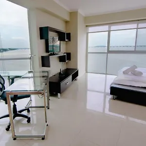 Riverfront I 2, Piso 4, Vista Al Rio, Puerto Santa Ana, Ecuador